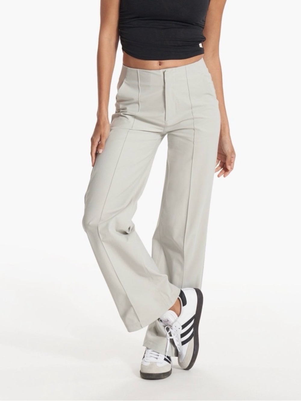 Vuori Women’s Meta Wideleg Pant in Vapor - M SHORT